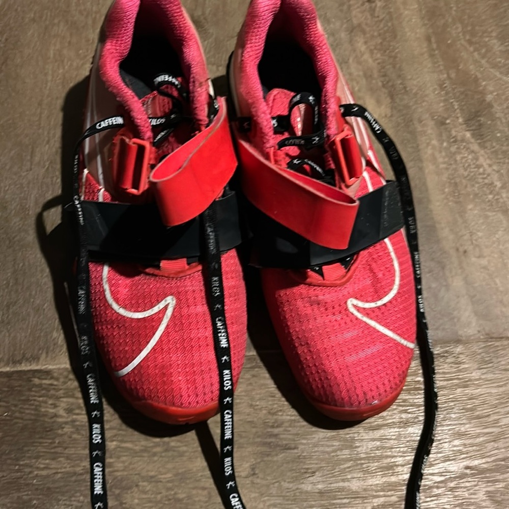 Nike weightlifting shoes